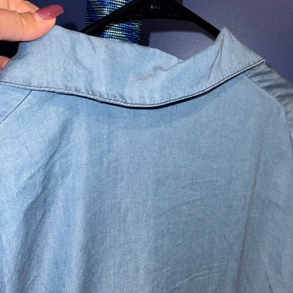 Rachel Roy-NWOT Light Blue Denim Wrap Blouse Size Medium - Picture 13 of 17